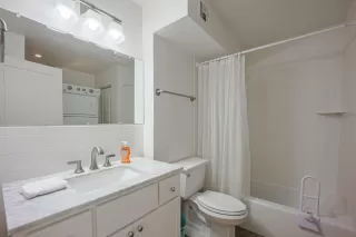 Photo #6: 6227750 Listing