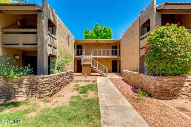 MLS: 6227902 Condo For Sale