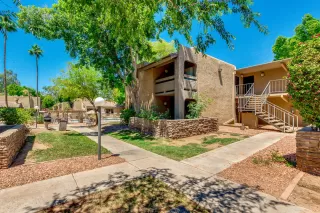 Photo #2: 6227902 Listing