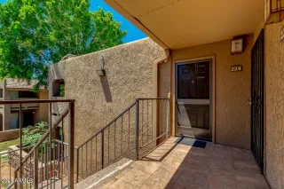 Photo #3: 6227902 Listing