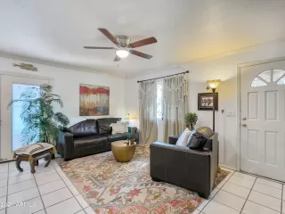 Photo #4: 6227922 Listing