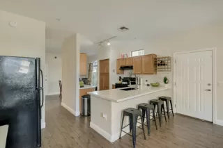 Photo #5: 6227931 Listing 