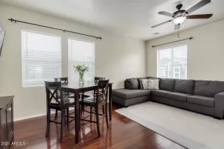 Photo #5: 6227936 Listing 