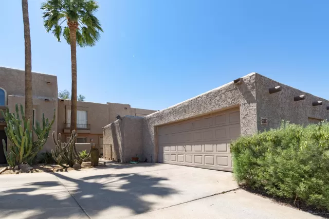 MLS: 6228005 Condo For Sale