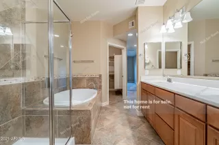 Photo #5: 6228039 Listing