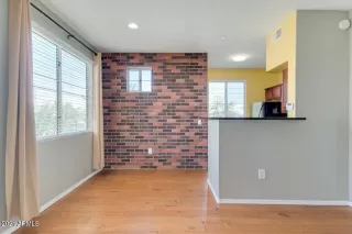 Photo #3: 6228056 Listing