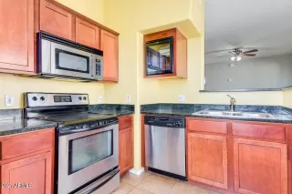 Photo #5: 6228056 Listing