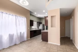 Photo #5: 6228078 Listing