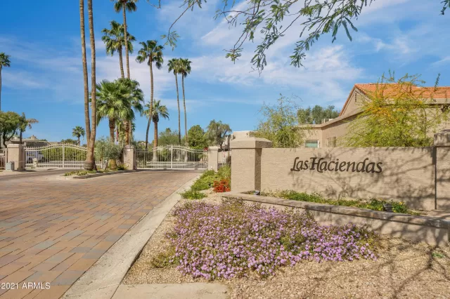 MLS: 6228213 Condo For Sale