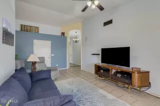 Photo #5: 6228225 Listing 
