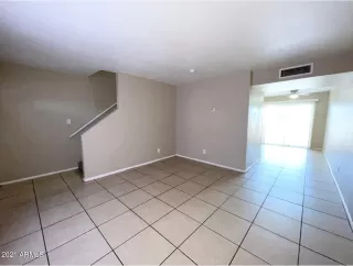 Photo #3: 6228304 Listing