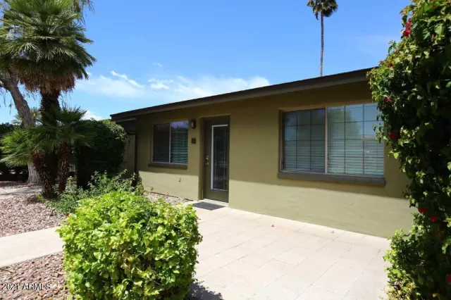 MLS: 6228389 Condo For Sale