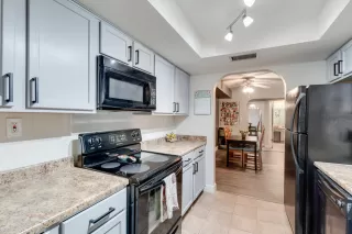 Photo #2: 6228421 Listing 