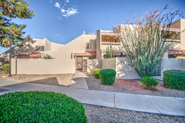 MLS: 6228447 Condo For Sale