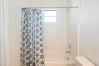 Photo #4: 6228624 Listing