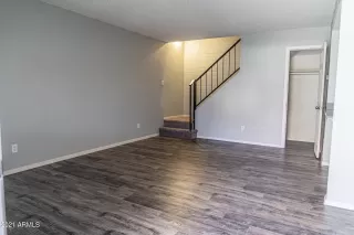 Photo #4: 6228690 Listing