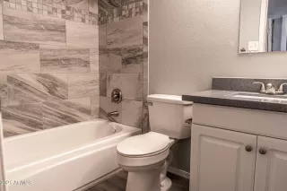 Photo #6: 6228690 Listing