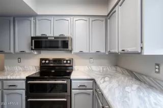 Photo #6: 6228700 Listing 
