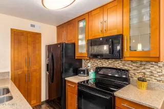 Photo #5: 6228727 Listing