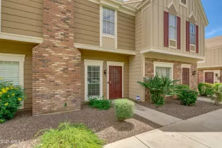 Photo #3: 6228730 Listing