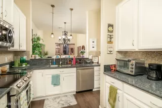 Photo #3: 6228737 Listing