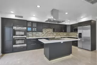 Photo #2: 6228750 Listing