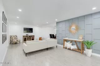 Photo #3: 6228853 Listing