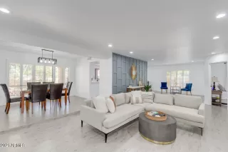 Photo #4: 6228853 Listing