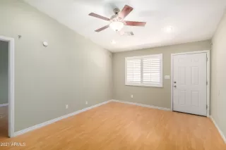 Photo #4: 6228874 Listing