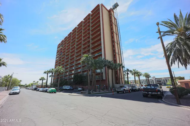 MLS: 6228926 Condo For Sale