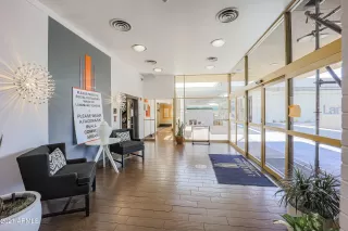 Photo #2: 6228926 Listing