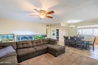 Photo #4: 6228936 Listing