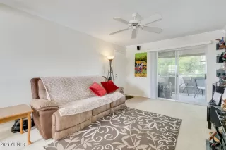 Photo #2: 6229182 Listing 