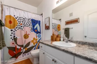 Photo #4: 6229333 Listing