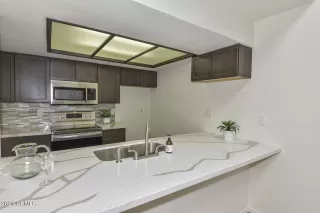 Photo #4: 6229389 Listing 