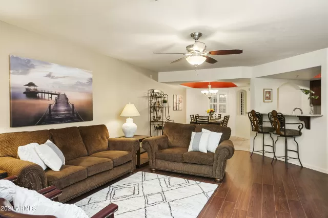 MLS: 6229450 Condo For Sale