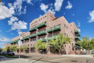 Photo #2: 6229472 Listing 