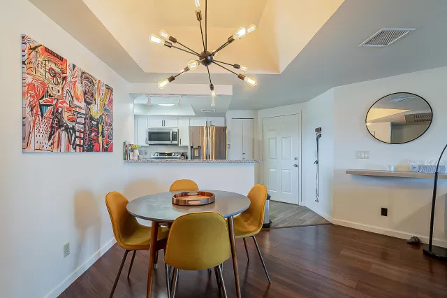 MLS: 6229518 Condo For Sale