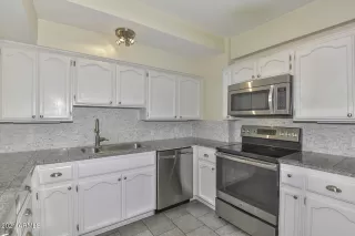 Photo #1: 6229602 Listing