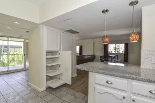 Photo #6: 6229602 Listing