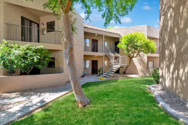 MLS: 6229607 Condo For Sale