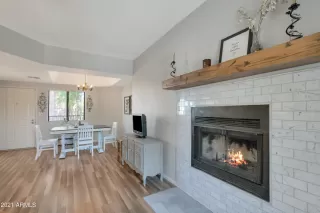 Photo #4: 6229607 Listing