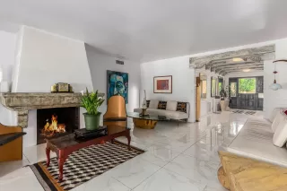 Photo #6: 6229713 Listing 