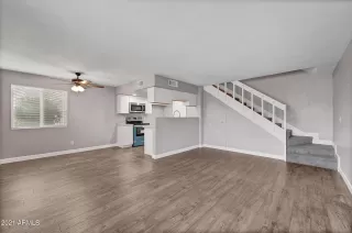 Photo #3: 6229725 Listing