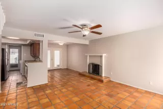 Photo #3: 6230027 Listing