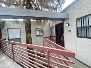 Photo #2: 6230032 Listing