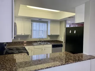 Photo #4: 6230032 Listing