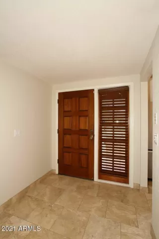 Photo #5: 6230113 Listing