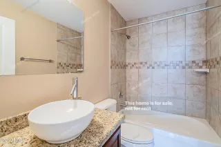 Photo #5: 6230149 Listing