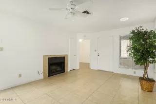 Photo #6: 6230158 Listing 